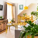 Romantic Ronda Garden Cottage